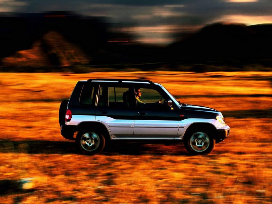  Mitsubishi Pajero Pinin 5-Door 1999 года  (фото 9 из 13)